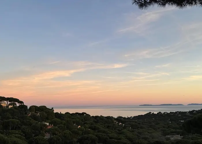بيت للعطل Gigaro Eden View Mas St Tropez *