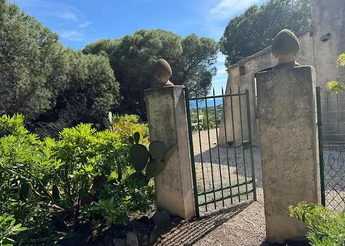 Gigaro Eden View Mas St Tropez * Ла Круа-Вальме